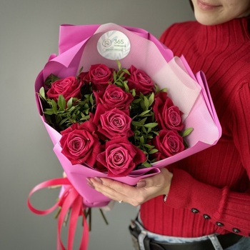 Букет из малиновых роз Пекин
